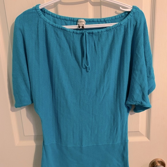 Sweater - Picture 1 of 2